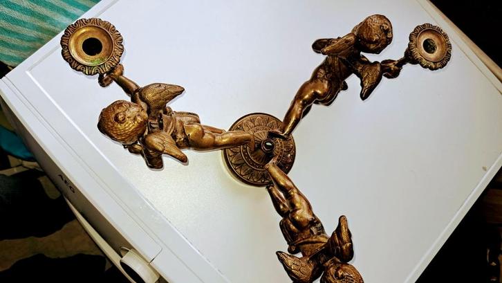 Antieke Franse Cherubijnen stijl kandelaar met 3 engelen, Antiek en Kunst, Antiek | Kandelaars, Koper of Brons, Ophalen of Verzenden