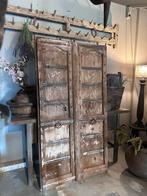 Oude deurenset uit india, Ophalen