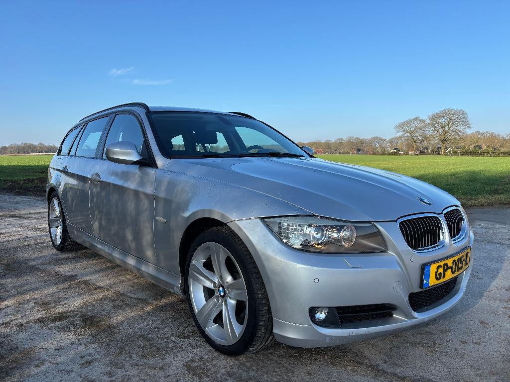 BMW 3-Serie 320d 184pk Aut. 2012 Grijs, 745 kg, 1995 cc, Zwart, 4 cilinders