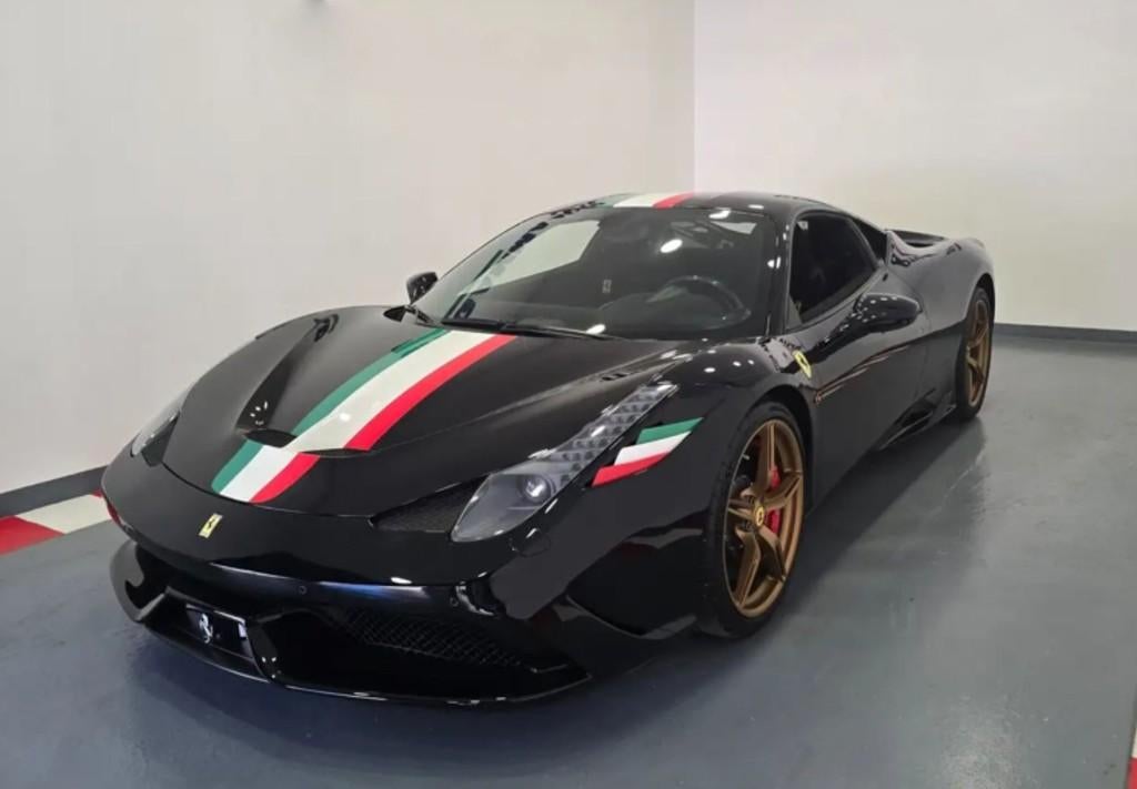 Ferrari 458 Speciale Italian stripe BBR 1:43 NIEUW ! C4F, Hobby en Vrije tijd, Modelauto's | 1:43, Overige merken, BBR, Auto, .