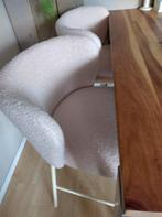 Set van 4 barstoelen MINA II Bouclé Lichtbeige, Ophalen, Met voetsteun, Nieuw, 90 cm of meer