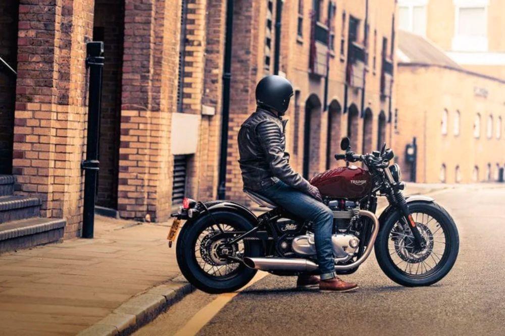 Motor maatje gezocht omgeving 0485, Contacten en Berichten