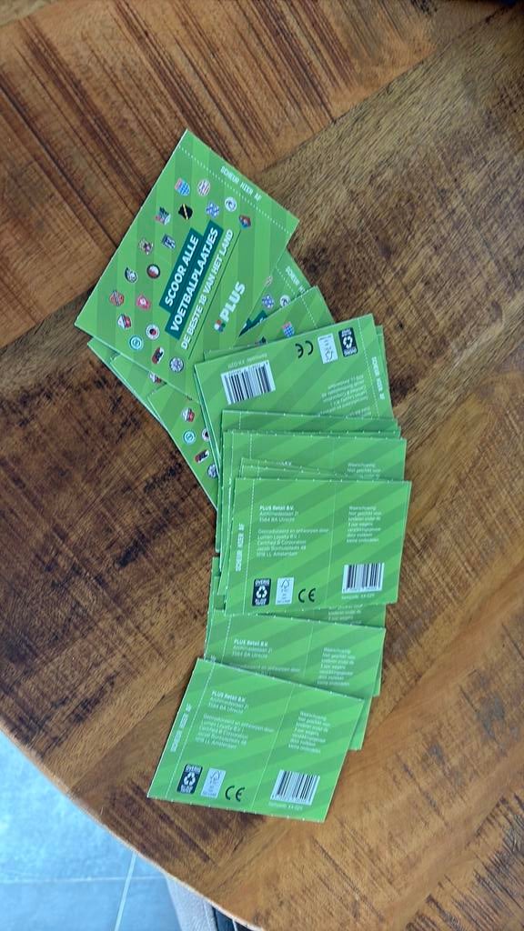 Voetbalplaatjes plus dicht 23, Ophalen of Verzenden, Winkel, Super of Benzinepomp, Zegels, Bonnen of Punten