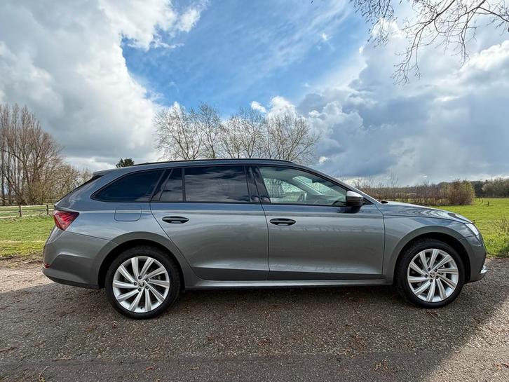 Skoda Octavia 1.4 TSI iV 204pk Phev DSG 2024 Grijs, Auto's, Skoda, Particulier, Octavia, ABS, Adaptieve lichten, Adaptive Cruise Control