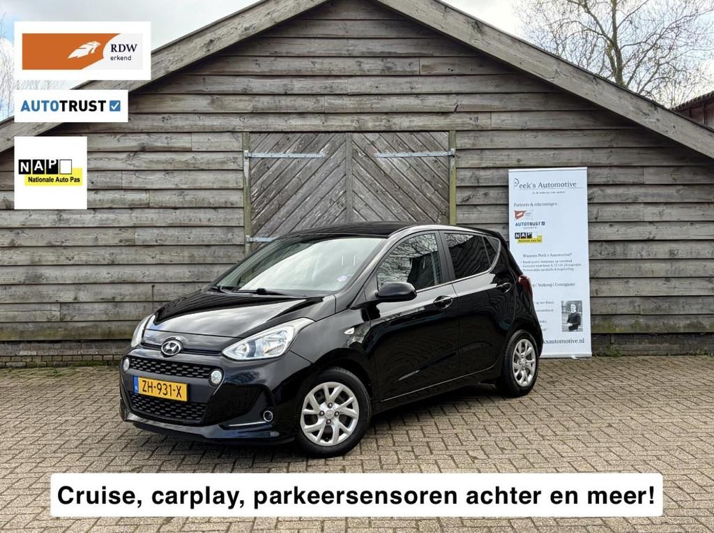 Hyundai i10 1.0i Comfort | Airco | Cruise | Carplay | Navi |, Stof, Gebruikt, 4 stoelen, Zwart
