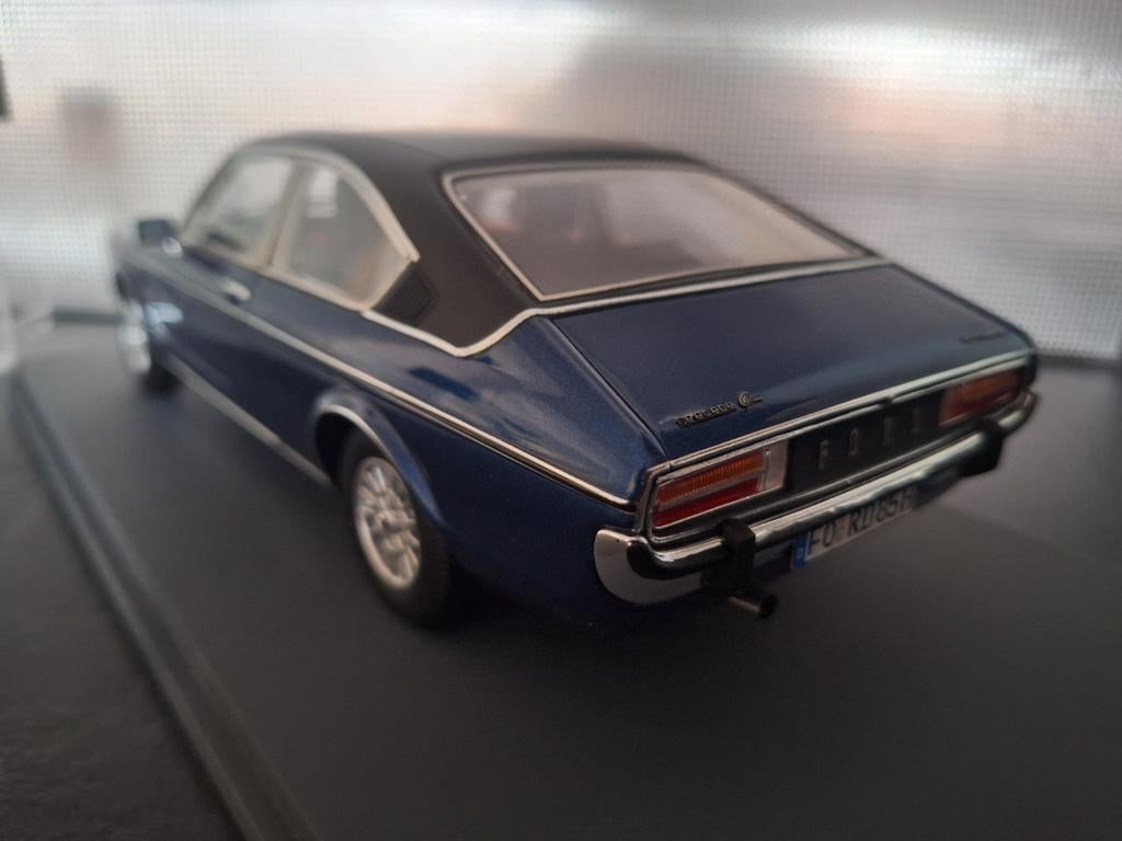 Ford Granada Coupe 1972 Resin model Schaal 1:18, Overige merken, Nieuw, Ophalen of Verzenden, Schuco