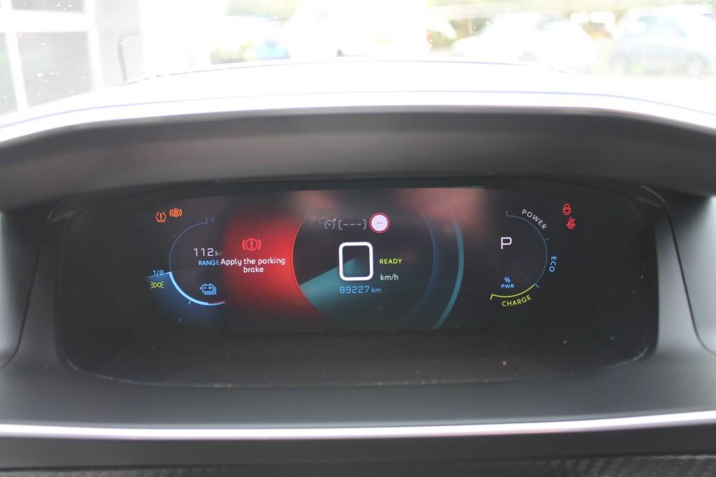 Peugeot 208 EV GT 350 50 KWH, Auto's, 136 pk, Gebruikt, Met garantie (alle), Parkeersensor