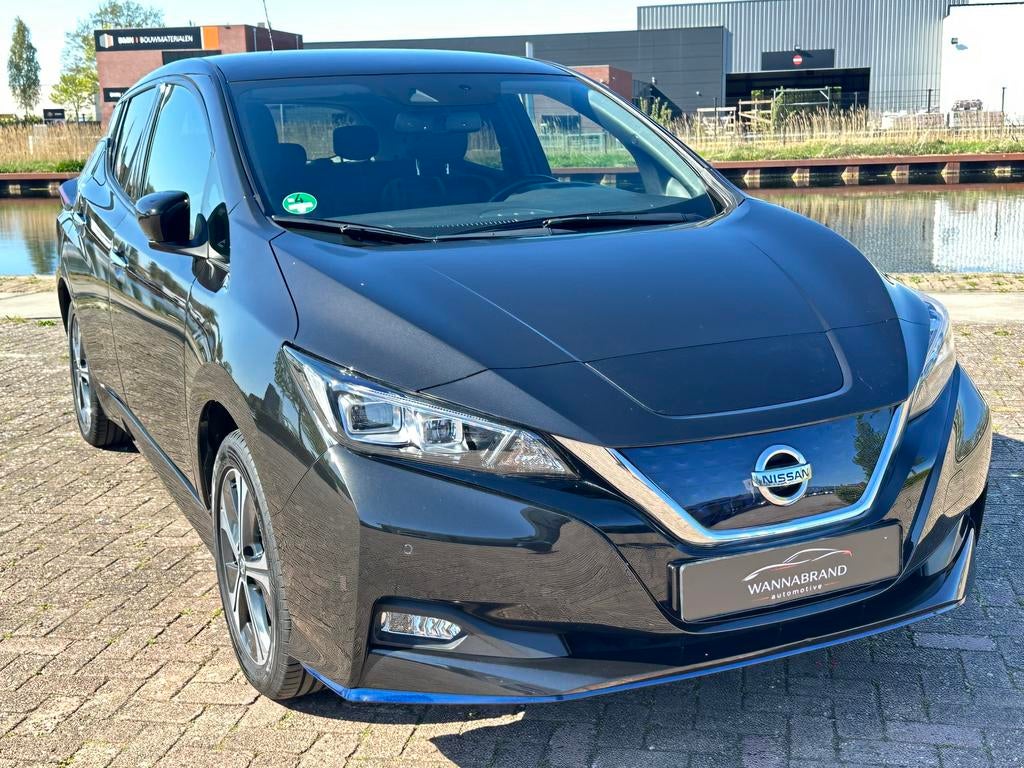 Nissan Leaf e+ 62kWh 2019 | SOH 90% | Nette | Vol opties, Zwart, 645 min, 62 kWh, Parkeerassistent