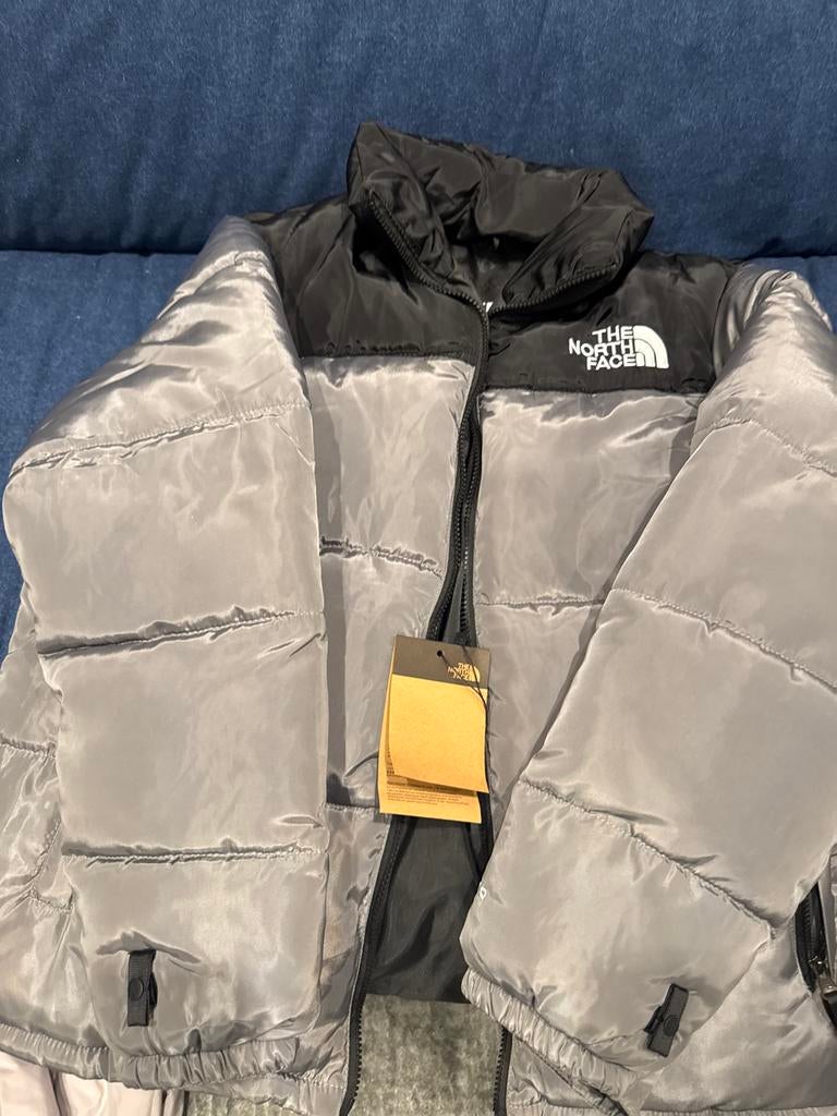 The North Face Puffer Jas Maat L - Nieuw met labels, Kleding | Heren, Jassen | Winter, Ophalen of Verzenden, Nieuw, Maat 52/54 (L)