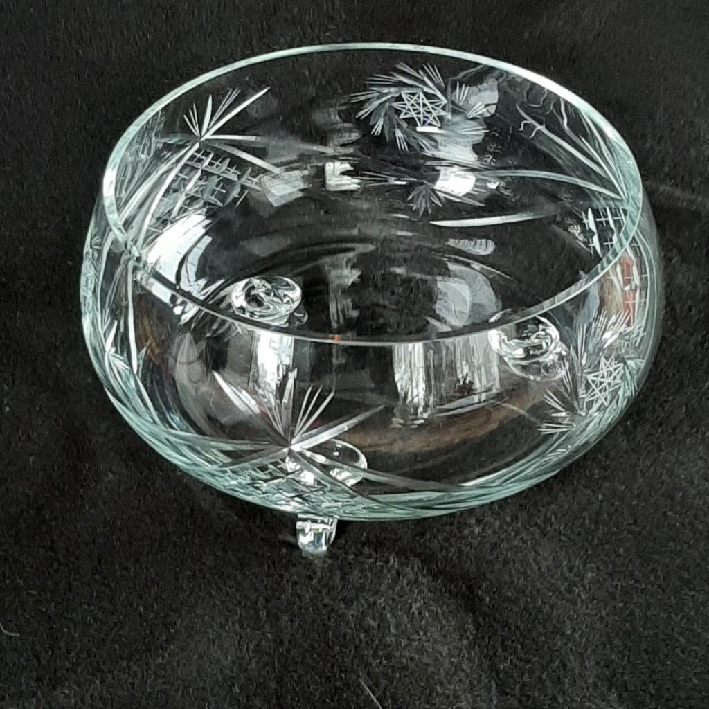 Schaal op pootjes, geslepen kristal ø 18,8 cm., Ophalen