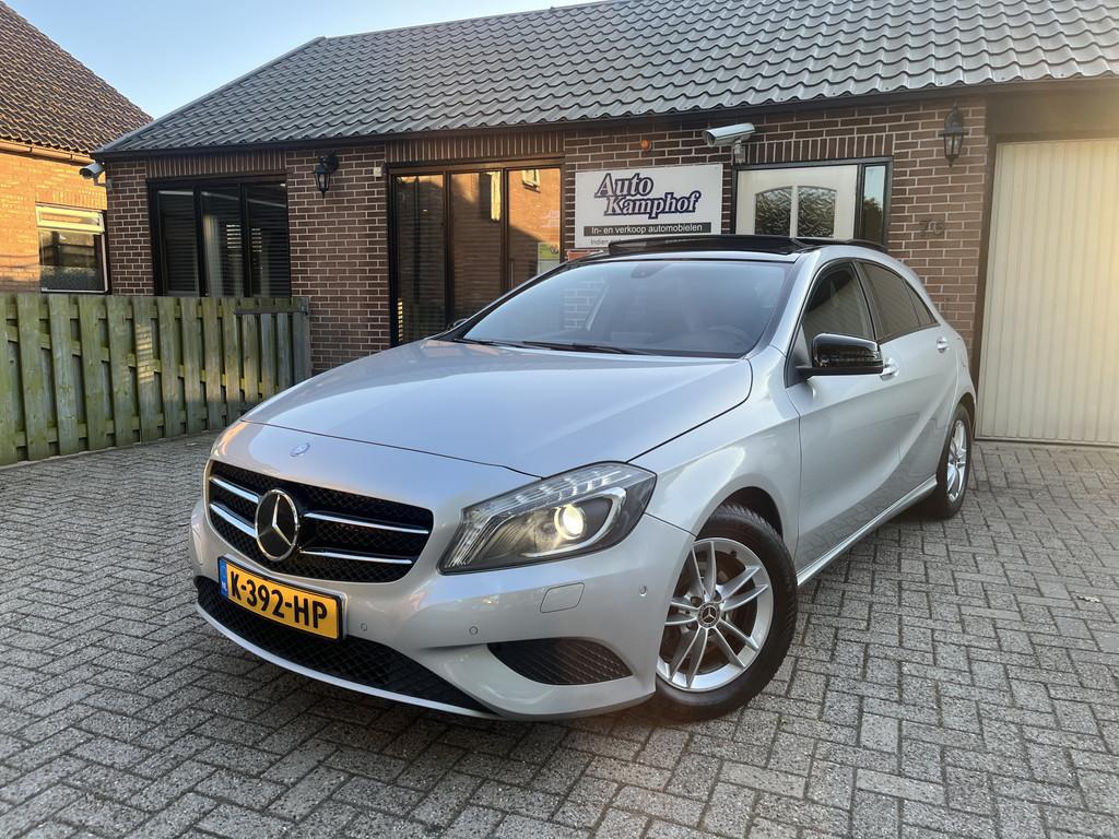 Mercedes-Benz A-Klasse 180 Ambition Xenon Panodak Automaat., Gebruikt, 4 cilinders, Leder en Stof, 122 pk