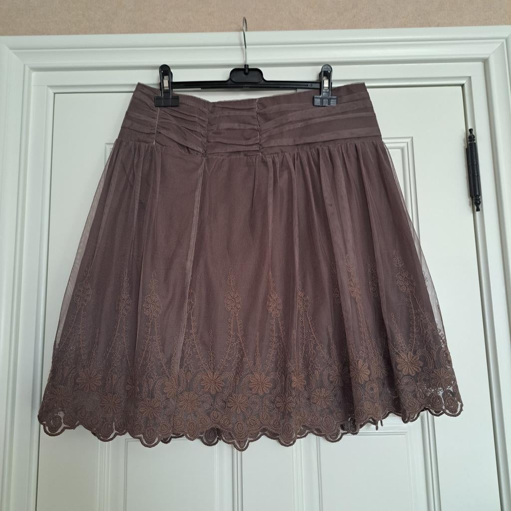 tule rok taupe mt 40, Kleding | Dames, Rokken, Maat 38/40 (M), Bruin, Zo goed als nieuw, Onder de knie
