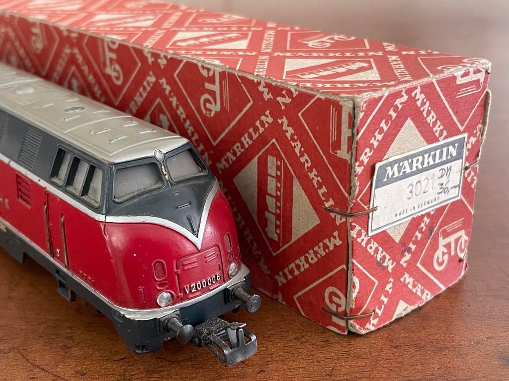 ** MET RODE DOOS ** Märklin 3021 ** DEUTSCHE BUNDESBAHN **, Wisselstroom, Locomotief, Ophalen of Verzenden, Zo goed als nieuw