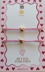 2 ARMBANDJES (GLOEDNIEUW)., Nieuw, Ophalen of Verzenden, Elastiek, Met bedels of kralen