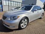 Lexus LS(-H) 4.6 AUT 2010 Grijs, Achterwielaandrijving, 2000 kg, 4608 cc, 120 €/maand