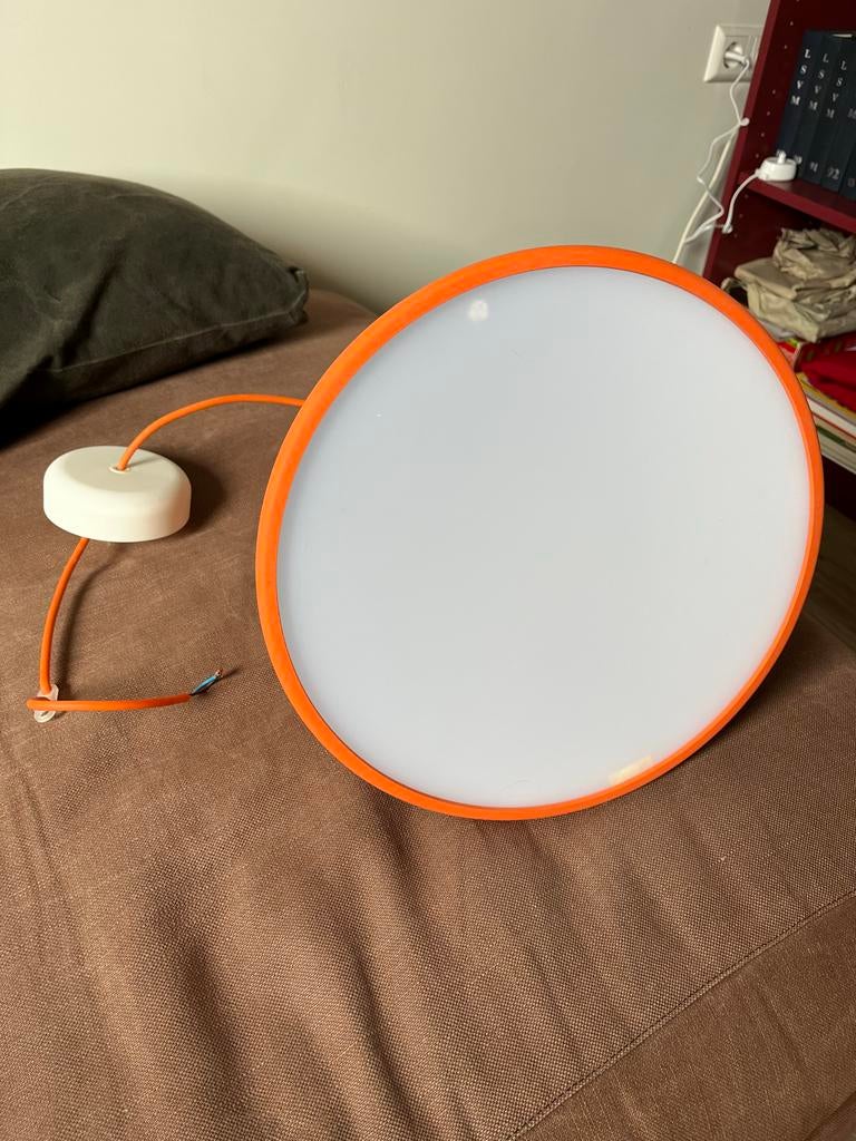 Oranje industriële hanglamp, Huis en Inrichting, Lampen | Hanglampen, Ophalen, Gebruikt, Overige materialen, Minder dan 50 cm