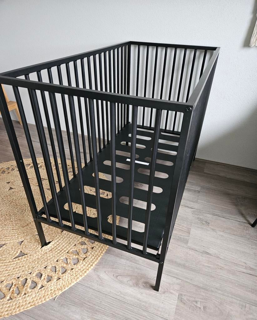 Metalen ledikant zwart, Ophalen of Verzenden, Ledikant