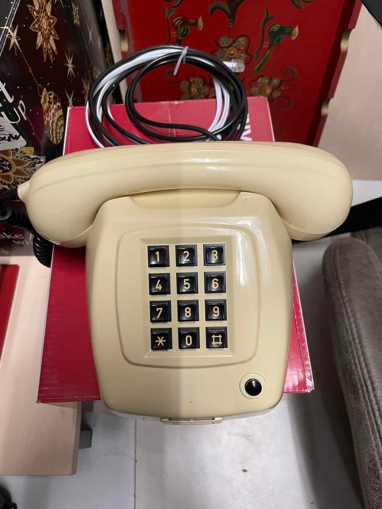 vintage PTT type T65-TDK.  De luxe werkt op Ziggo, Ophalen of Verzenden, Zo goed als nieuw