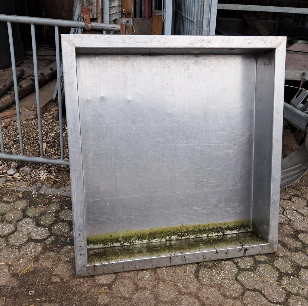 3 rvs voerbakken., Dieren en Toebehoren, Schapen, Geiten en Varkens, Meerdere dieren, Varken