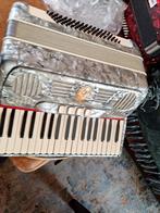 Accordeon merk Galanti bijna 70 jaar oud. 80 bassen 4 koren, Muziek en Instrumenten, Accordeons, Overige merken, Gebruikt, 80-bas