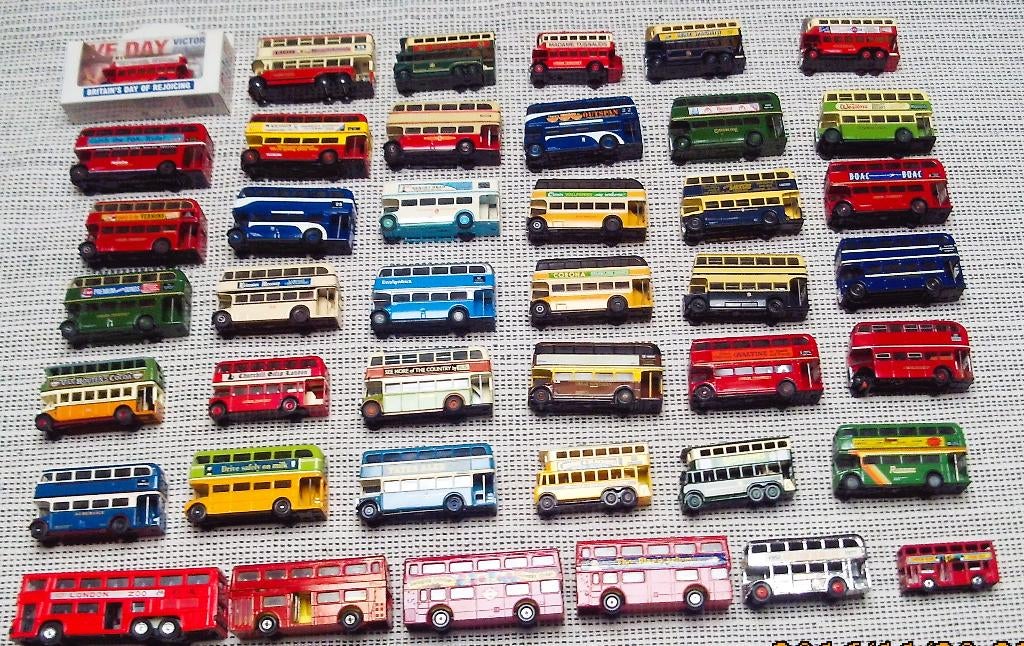 Unieke verzameling 42 Routemasters en dubbeldekker bussen, Hobby en Vrije tijd, Modelauto's | 1:87, Ophalen of Verzenden, Nieuw