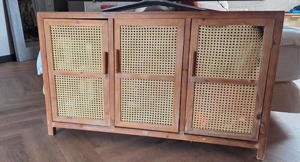 Dressoir met webbing deuren - Houten kast, Huis en Inrichting, Kasten | Dressoirs, 100 tot 150 cm, Boho, Scandinavisch, Natuurlijk