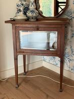 Antiek theekastje geslepen glas afneembaar blad, Antiek en Kunst, Antiek | Meubels | Kasten, Ophalen