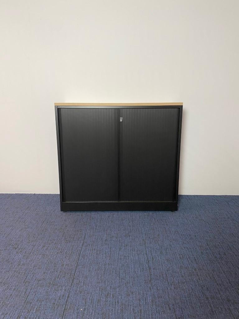 57 x Roldeurkast Ahrend, nieuw zwart gespoten, 105 x 120 cm., Huis en Inrichting, Bureaus, Ophalen, Gebruikt