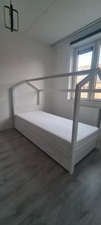 Wit Montessori Bed met Matras en Opberglades, Kinderen en Baby's, Kinderkamer | Bedden, 85 tot 100 cm, Ophalen of Verzenden, Zo goed als nieuw