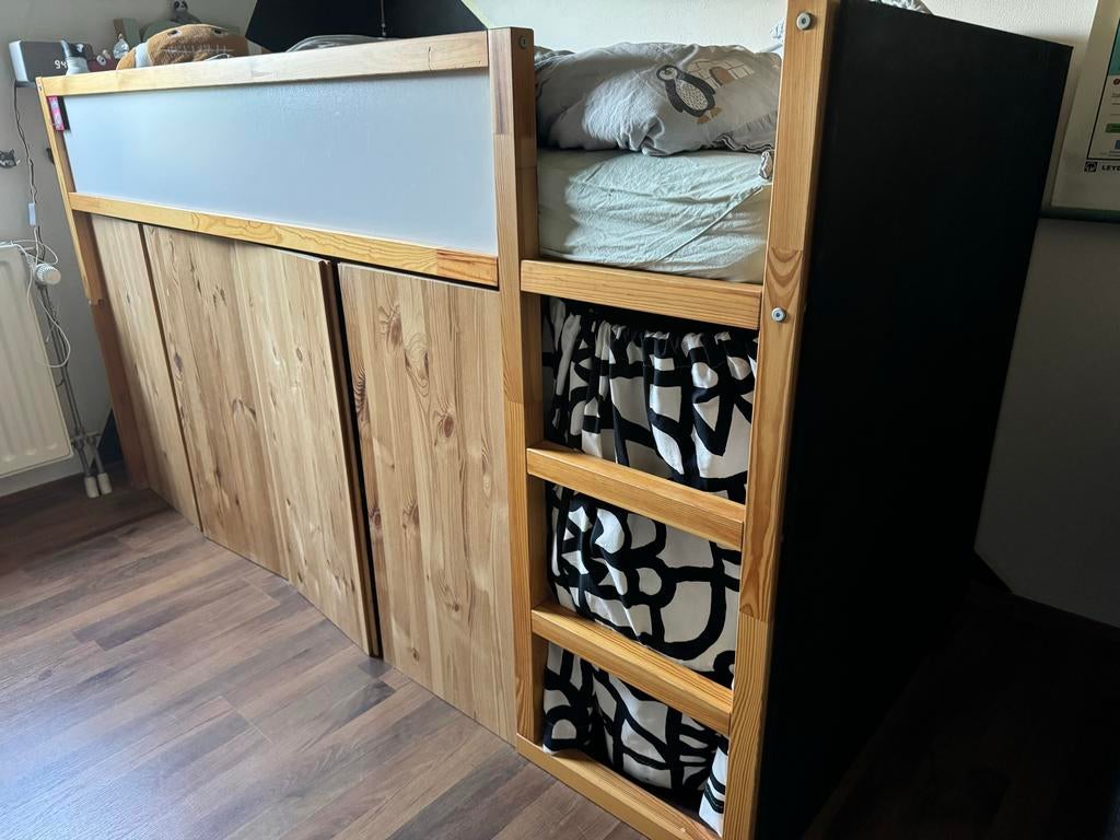 Ikea Kura bed met 2 Ivar kasten en houten plaat, Ophalen, 85 tot 100 cm, Gebruikt, Hoogslaper of Stapelbed