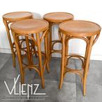 Vier vintage, midcentury Thonet stijl krukken 81 cm barkruk, Huis en Inrichting, Ophalen, Gebruikt, -, -