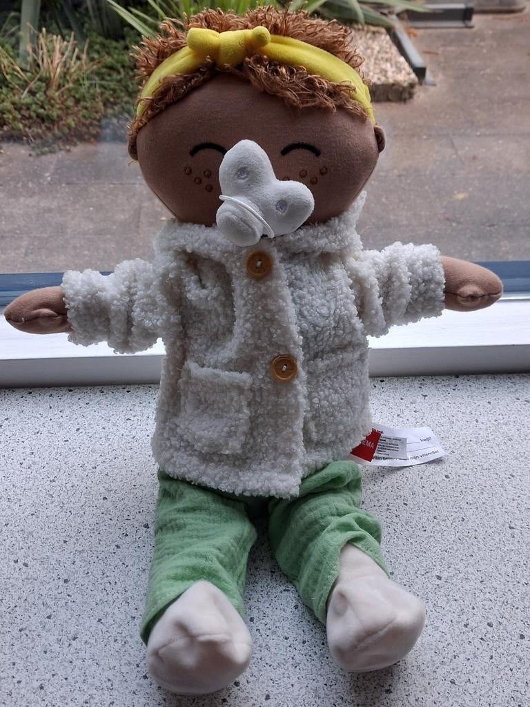 Pop Babypop met kleertjes en speentje van Hema meet ca 45 cm, Hema, Overige typen, Ophalen of Verzenden, Zo goed als nieuw