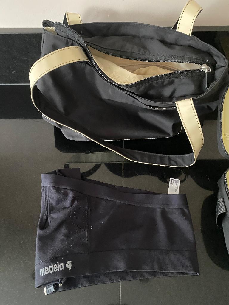 Medela kolfset, Ophalen of Verzenden, Zo goed als nieuw, Overige typen