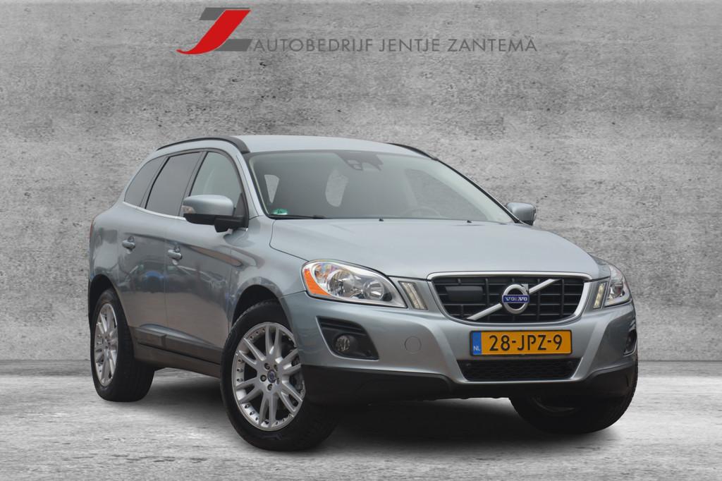 Volvo XC60 2.4D AWD Momentum | Navigatie | Leer | Cruise | R, Auto's, Automaat, 1716 kg, Gebruikt, Zwart