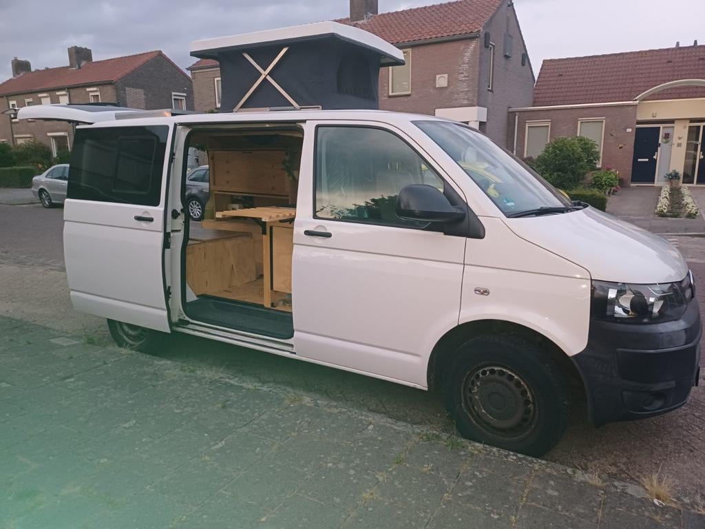 Volkswagen T5 Camperbus met hefdak, Particulier
