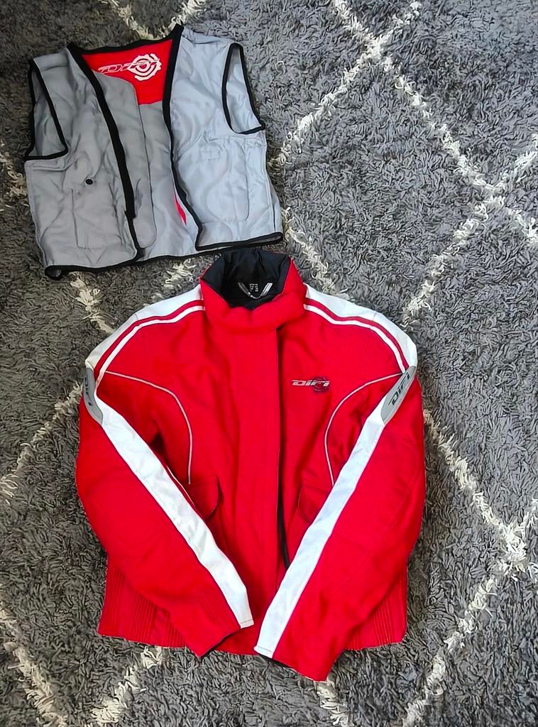 Difi motorjas rood met uitneembare voering, Motoren, Kleding | Motorkleding, Jas | textiel, Kinderen, Difi, Ophalen of Verzenden