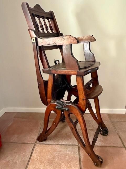 *** UNIEKE Antieke Victoriaanse kinderschommelstoel €1.095,-, Antiek en Kunst, Antiek | Meubels | Stoelen en Banken, Ophalen