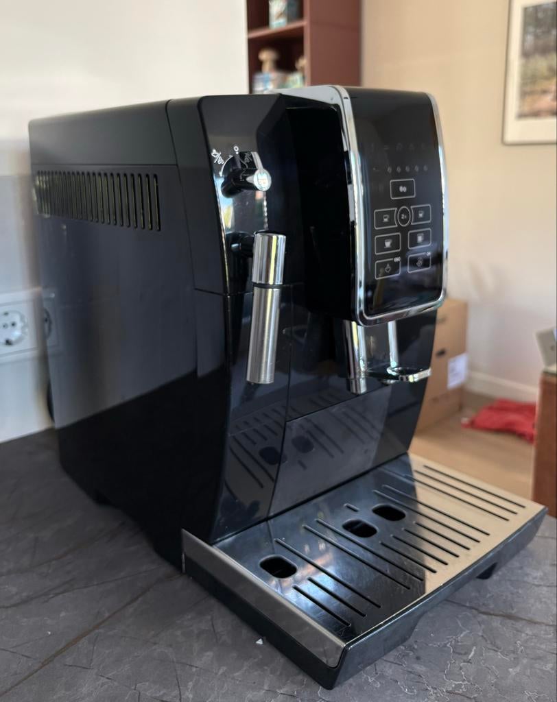 DeLonghi Dinamica ECAM35X.15 volautomatische espressomachine, Ophalen, Afneembaar waterreservoir, Gebruikt, Koffiemachine