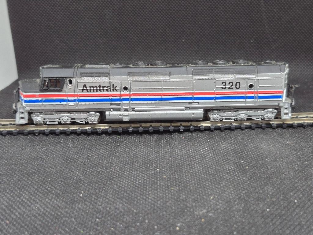 DEL PRADO 5 – Diesellok Amtrak FP-45 (15477), Hobby en Vrije tijd, Modeltreinen | N-Spoor, Overige merken, Ophalen of Verzenden
