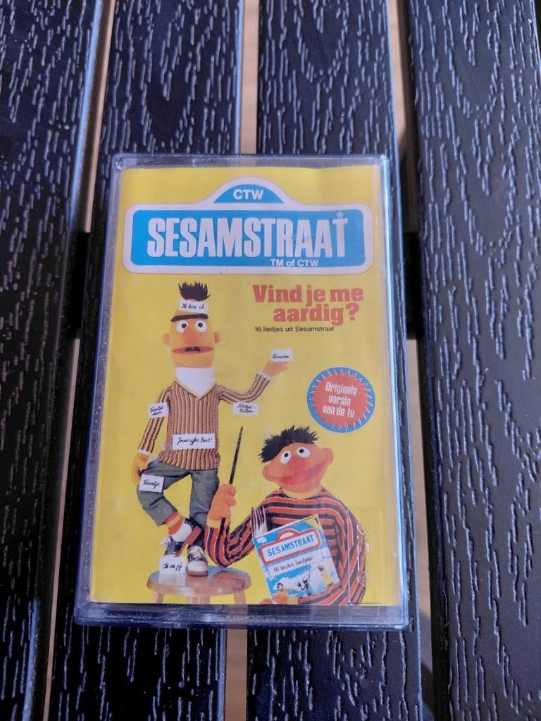 Sesamstraat – Vind Je Me Aardig? Cassettebandje 1982, Gebruikt, Kinderen en Jeugd, 1 bandje, Ophalen of Verzenden