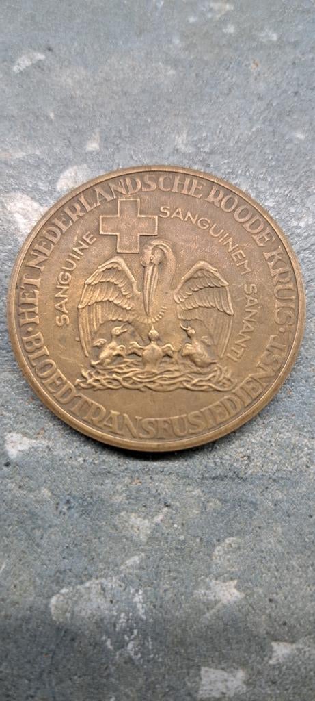 Munt Nederlanse rode kruis, Postzegels en Munten, Penningen en Medailles, Ophalen of Verzenden, Brons