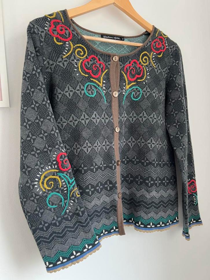 Gudrun Sjoden vest maat M - Uitstekende staat, Kleding | Dames, Truien en Vesten, Zo goed als nieuw, Maat 38/40 (M), Grijs, Ophalen of Verzenden