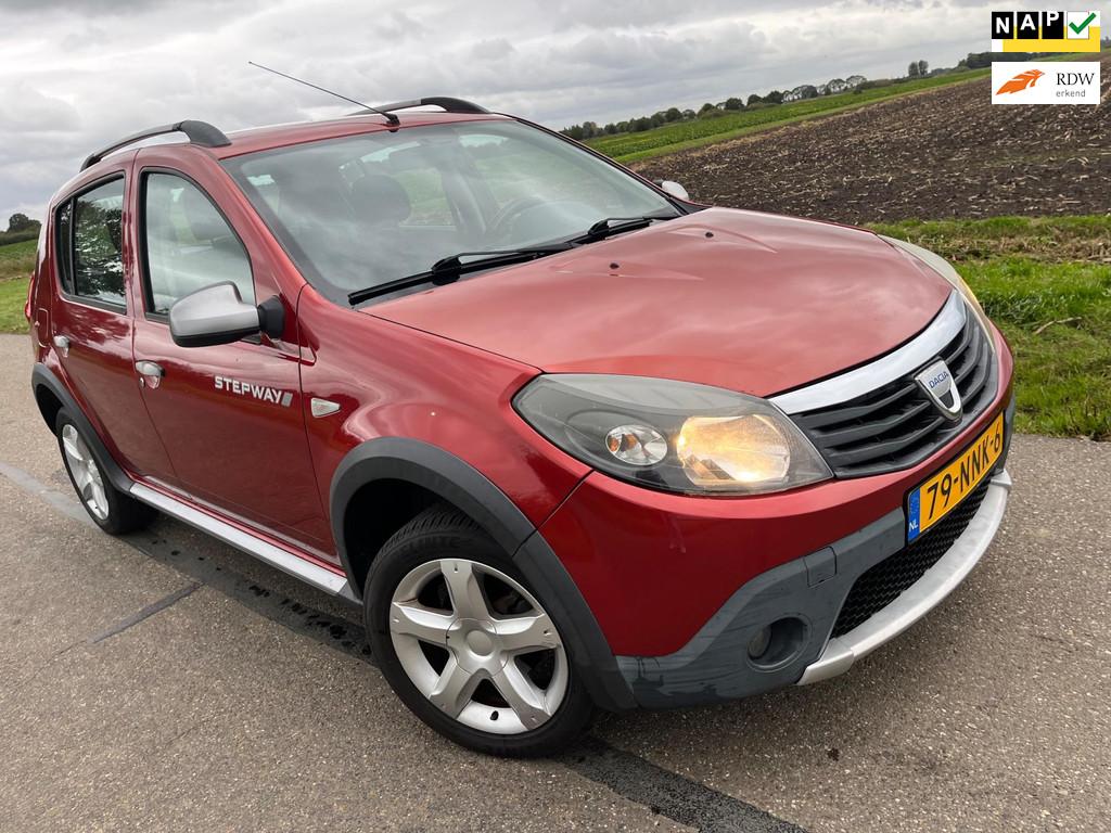 Dacia Sandero 1.6 Stepway / 166.000km nap, Auto's, Dacia, 4 cilinders, 1070 kg, Origineel Nederlands, Bedrijf