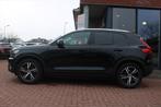 VOLVO Xc40 T4 Aut. *Momentum* | Carplay | Cruise & Climate C, Auto's, 1969 cc, Regensensor, Leder en Stof, Zwart