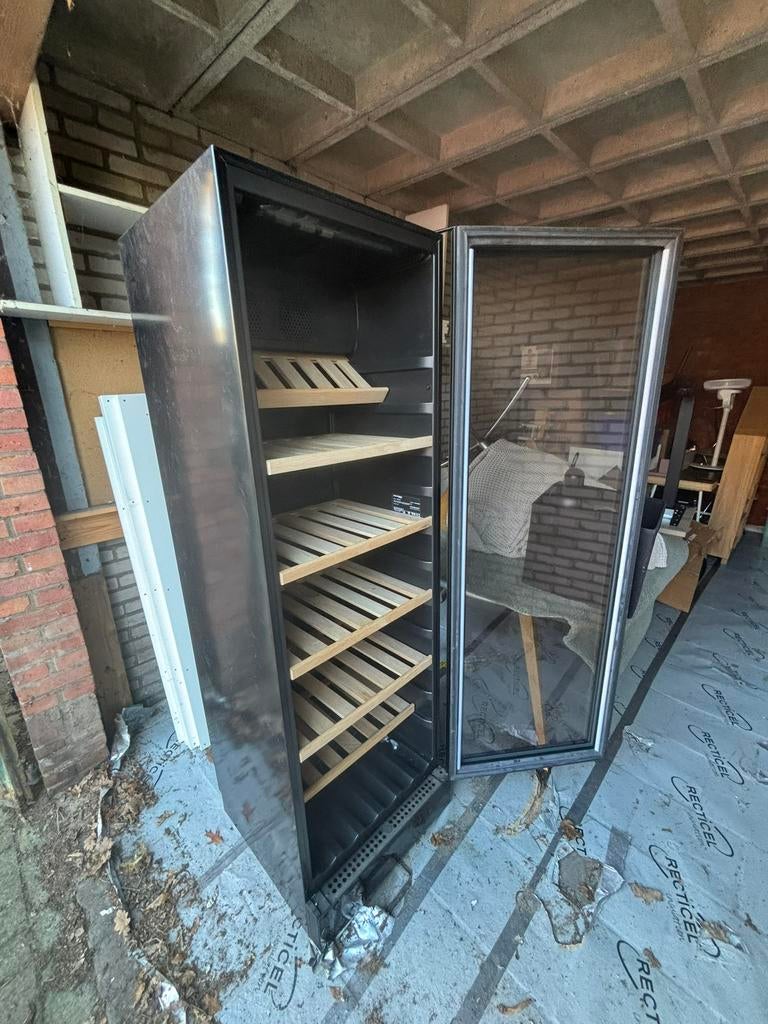 Grote wijn klimaatkast, Verzamelen, Wijnen, Ophalen, Gebruikt, Overige typen