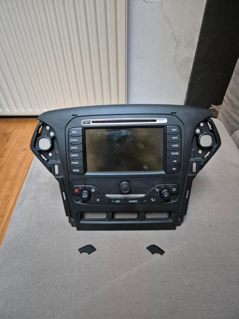 Originele Ford Mondeo 2011 Autoradio Navigatie Systeem, Ophalen, Gebruikt