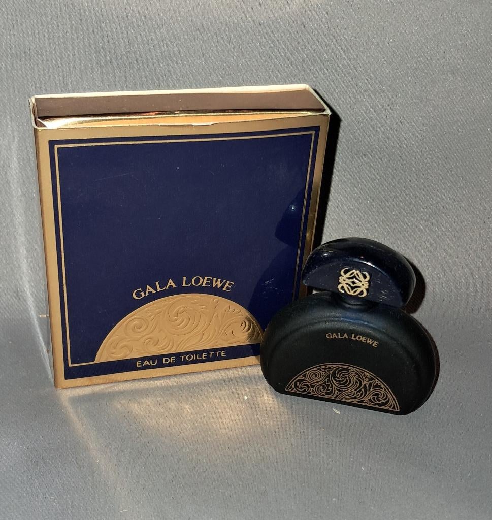Volle parfum mini  Loewe Gala + doosje, Ophalen of Verzenden, Zo goed als nieuw, Miniatuur, Gevuld
