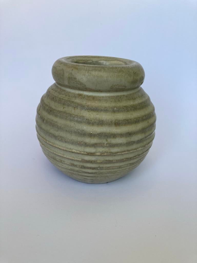 Keramiek vaasje Klaas Fenne de Leeuwe (1949), gaaf, 10,5 cm, Ophalen of Verzenden