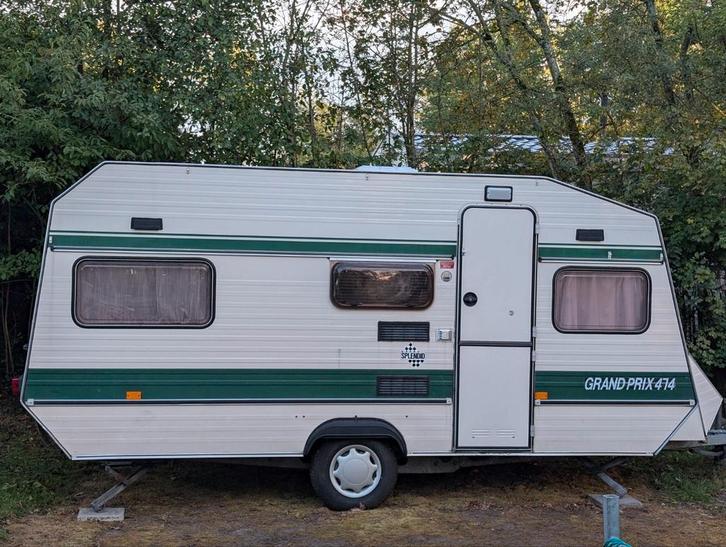Chateau Caravan Splendid Grand Prix 464 uit 1983, Caravans en Kamperen, Caravans, Particulier, Rondzit, Chateau, Ophalen