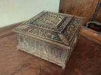 Brons kistje met voorstellingen / Omstreeks 1915, Antiek en Kunst, Ophalen of Verzenden